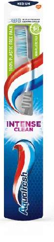 Aquafresh Intense Clean Medium Четка за зъби