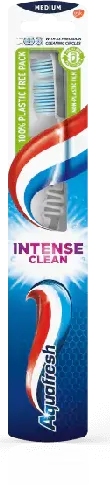 Aquafresh Intense Clean Medium Четка за зъби