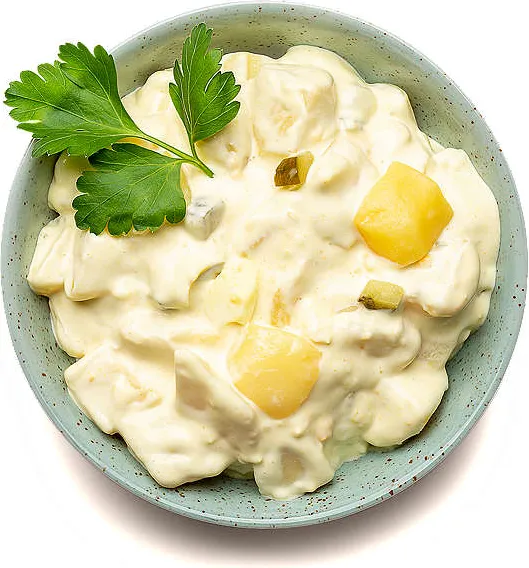 Картофена салата с яйца и краставички