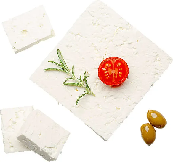 Сирене от краве мляко от свежата витрина