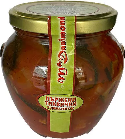 Пържени тиквички в доматен сос