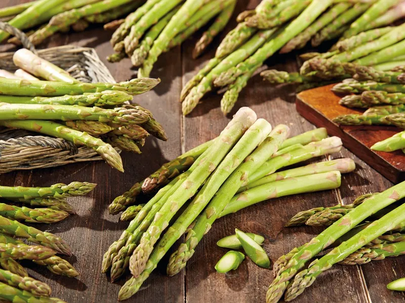 Зелени аспержи