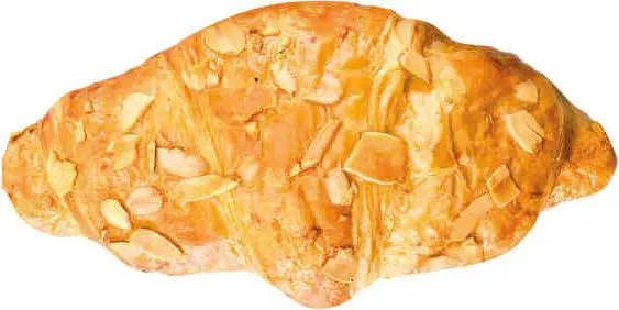 Кроасан с масло и бадеми