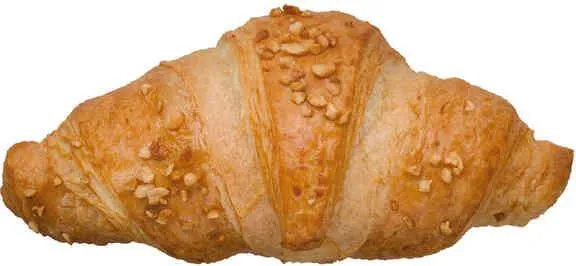 Кроасан с нуга крем и лешникова поръска